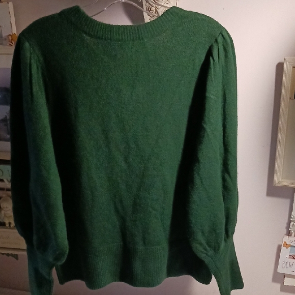 Gorgeous! CeCe Forest Green Sweater with Embellished Bow - Picture 7 of 10